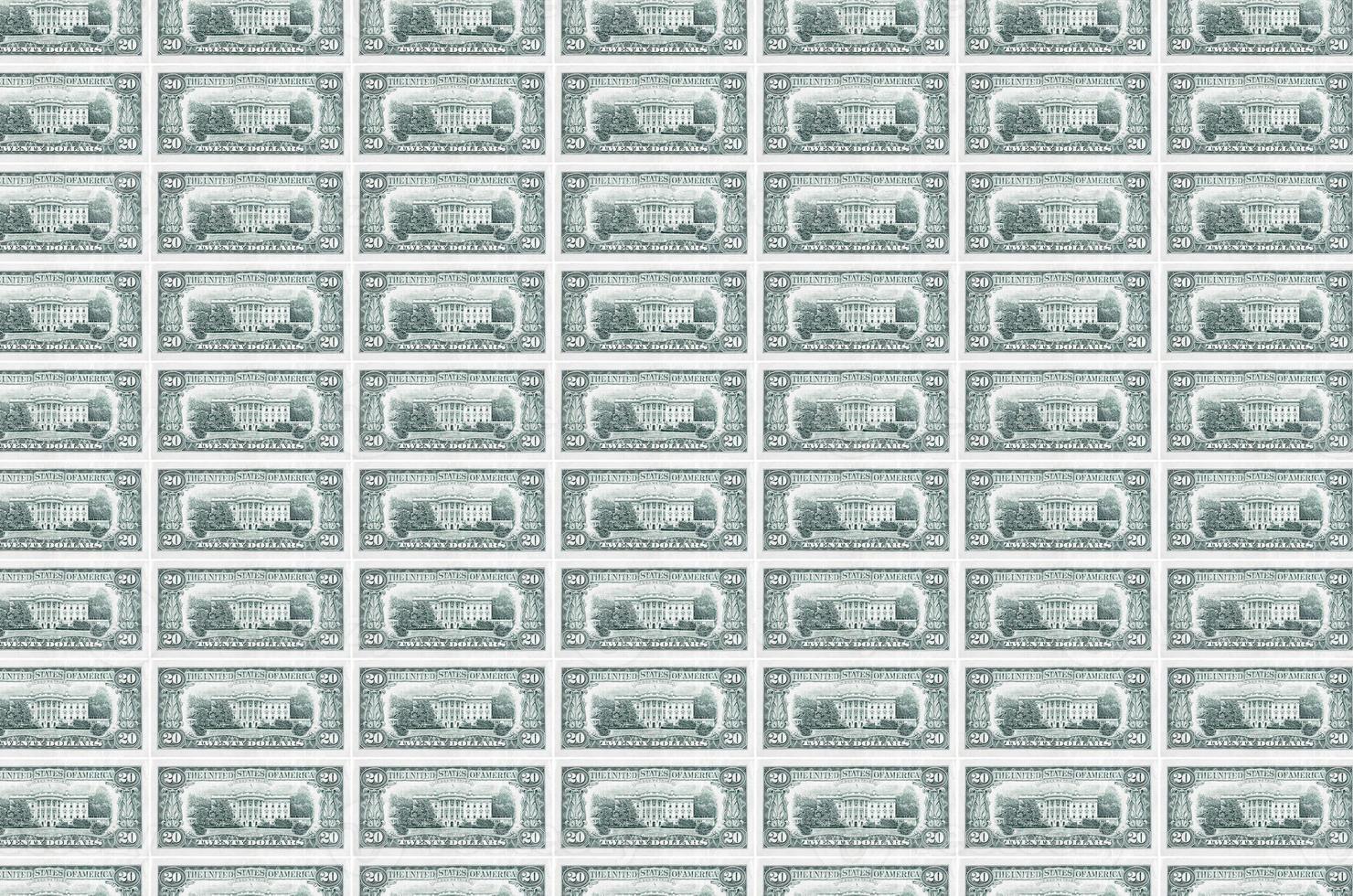 Notas de 20 dólares americanos impressas no transportador de produção de dinheiro. colagem de muitas contas. conceito de desvalorização da moeda foto
