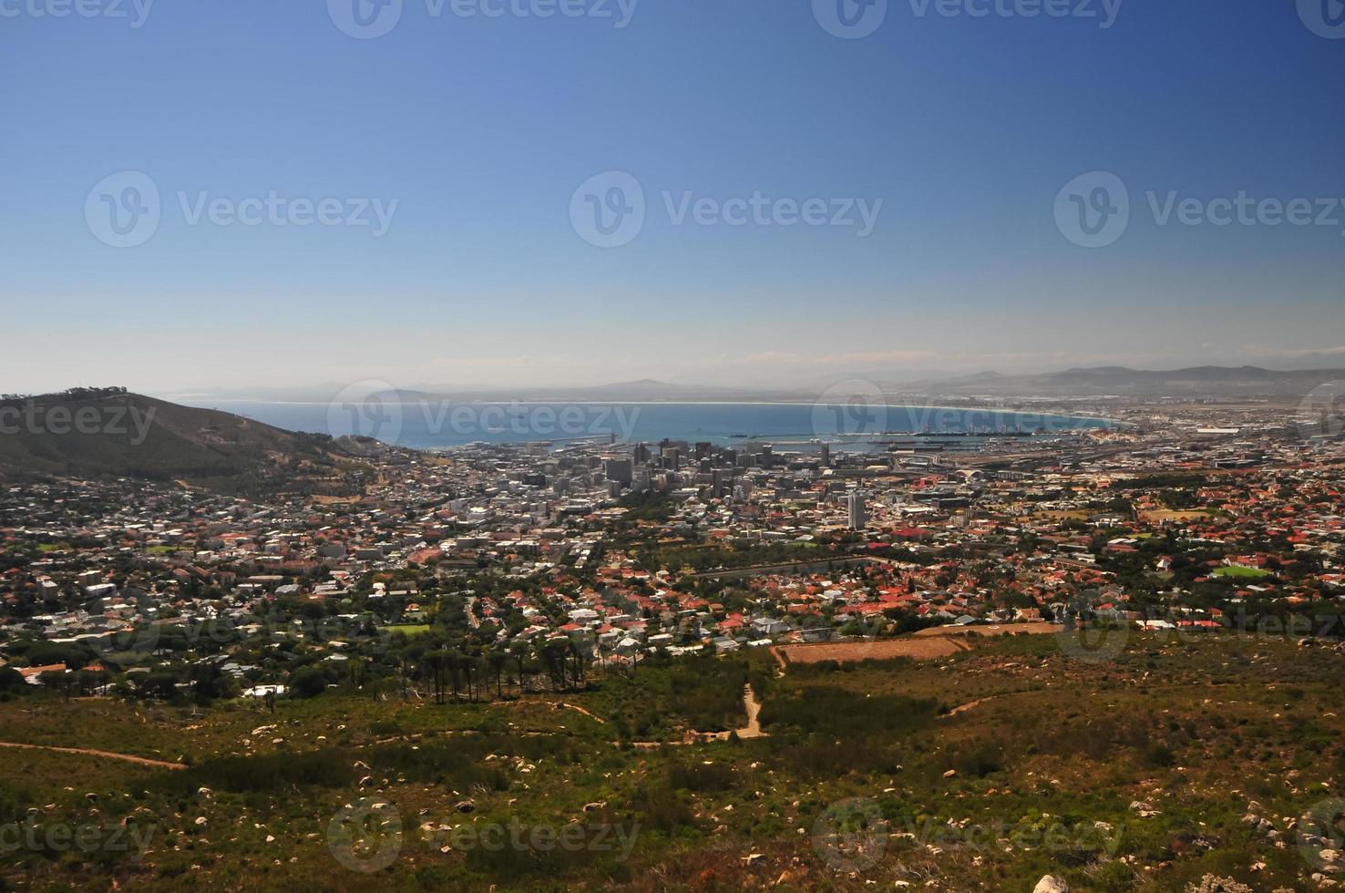 montanha da mesa na cidade do cabo foto