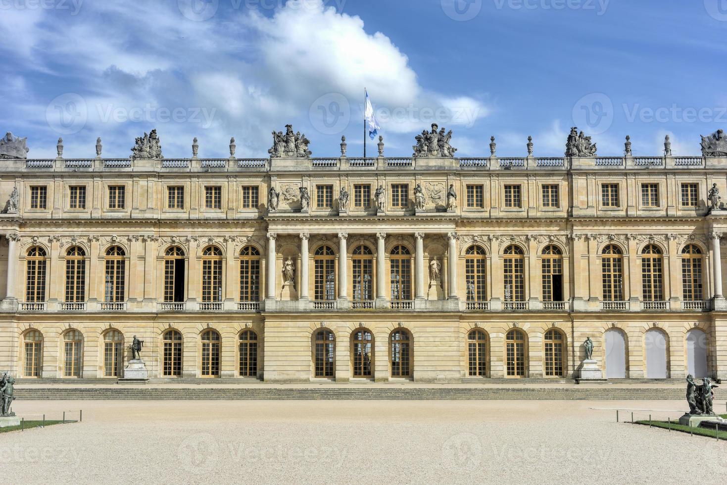 o famoso palácio de versalhes na frança. foto