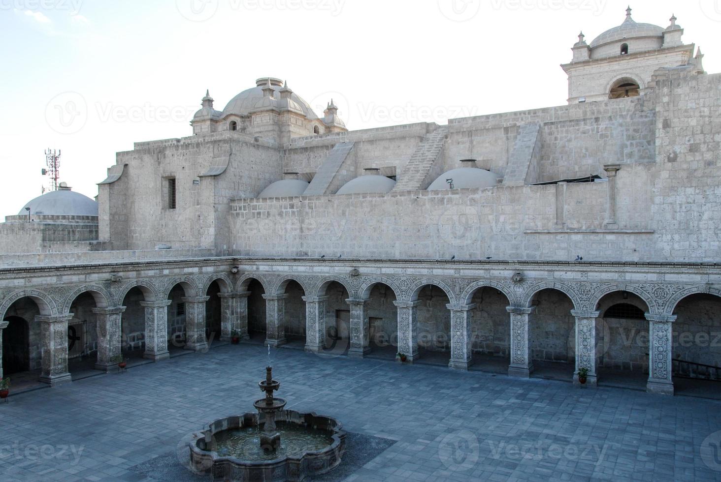 igreja la compania - arequipa, peru, 2022 foto