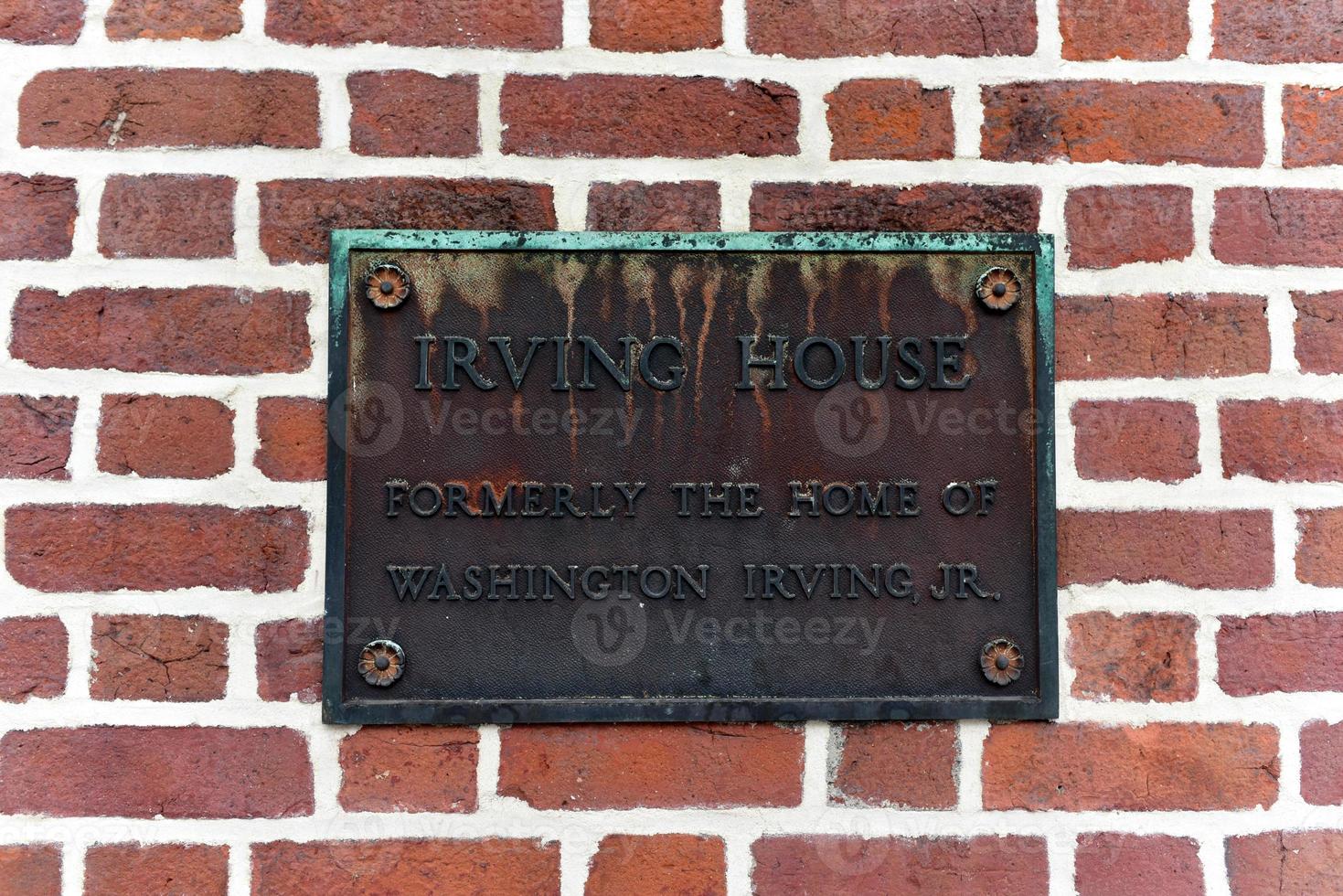 irving house, construída em 1826, 11 commerce street, era a casa da irmã de irving, em washington, onde ele teria escrito a lenda de sleepy hollow. foto