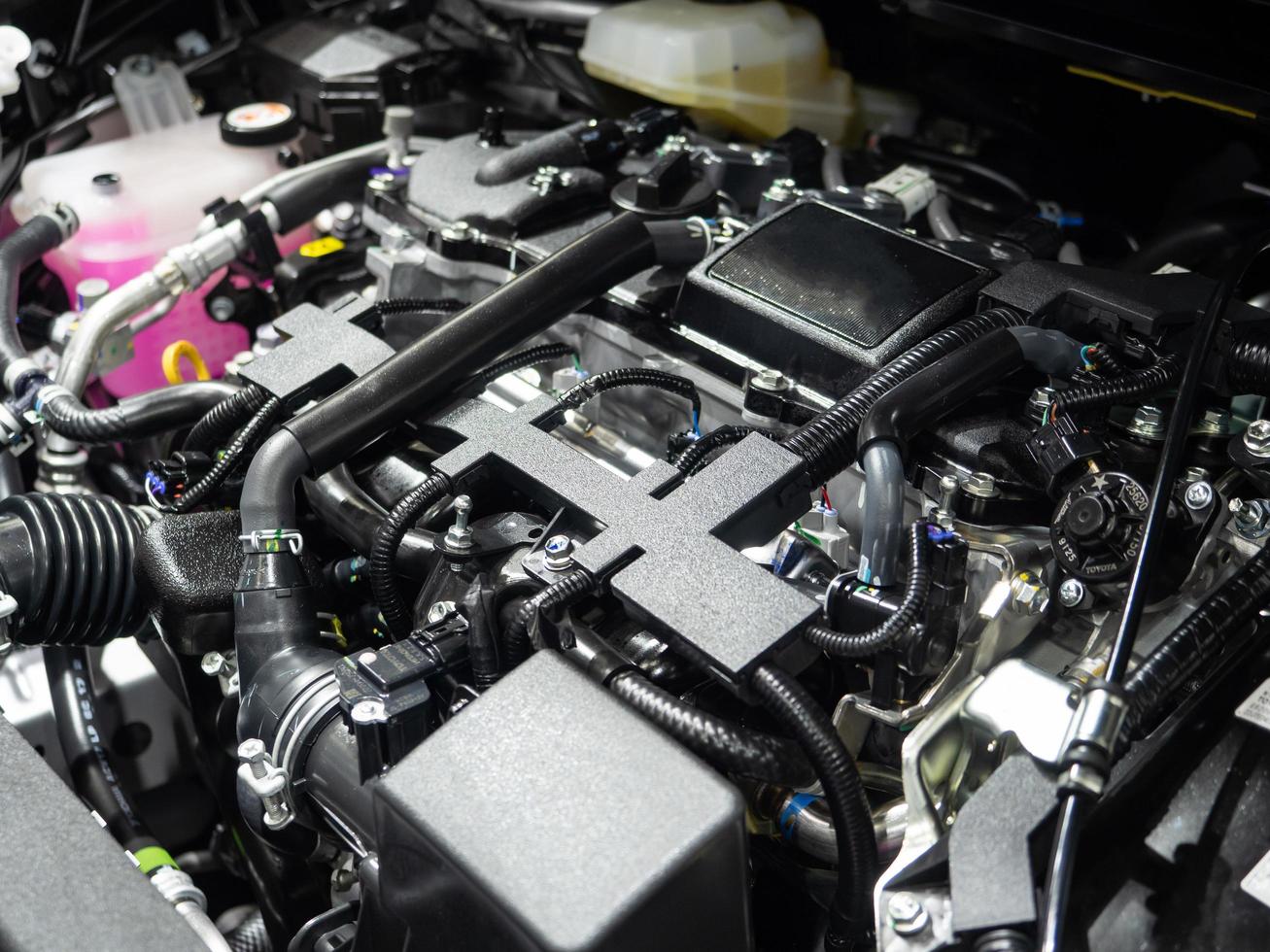 interior do motor da máquina do carro novo e brilhante foto