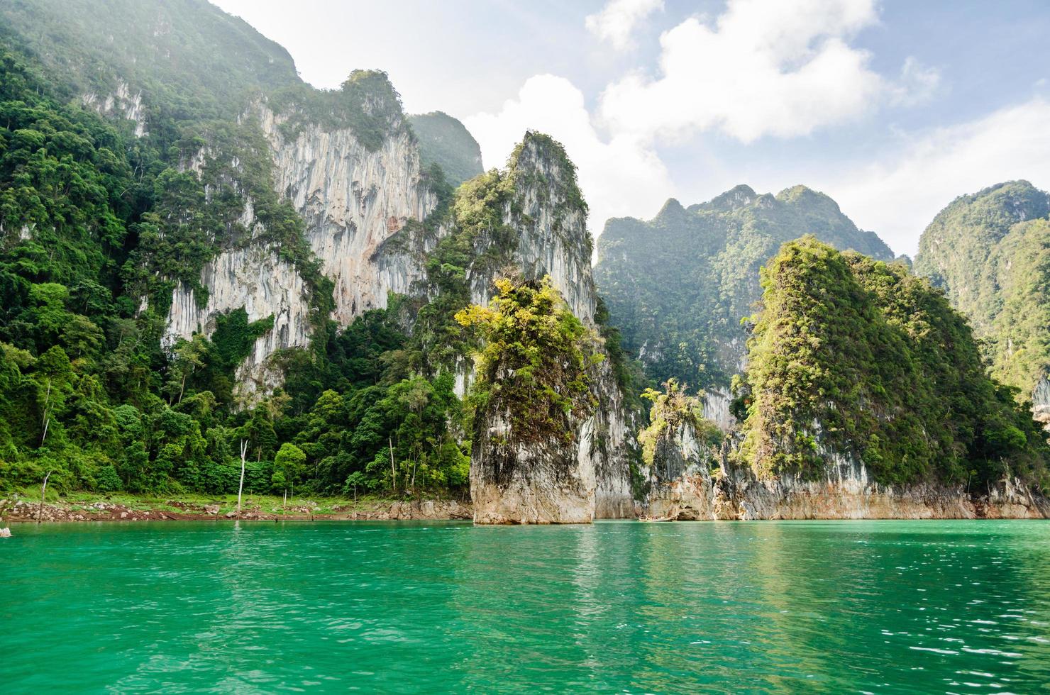 viagem ilha e lago verde guilin da tailândia foto