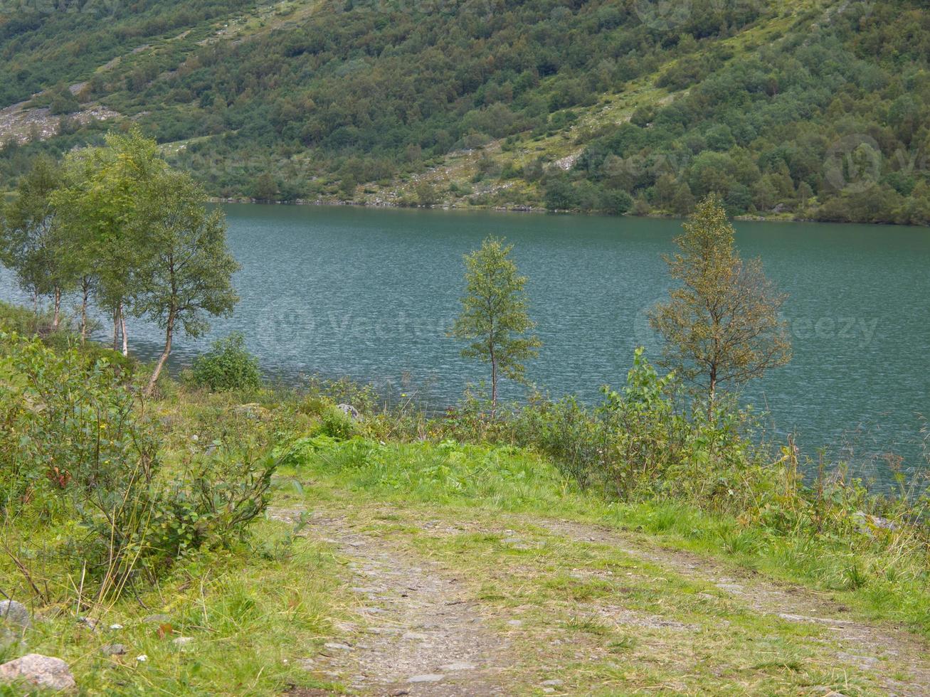 belos fiordes da noruega foto