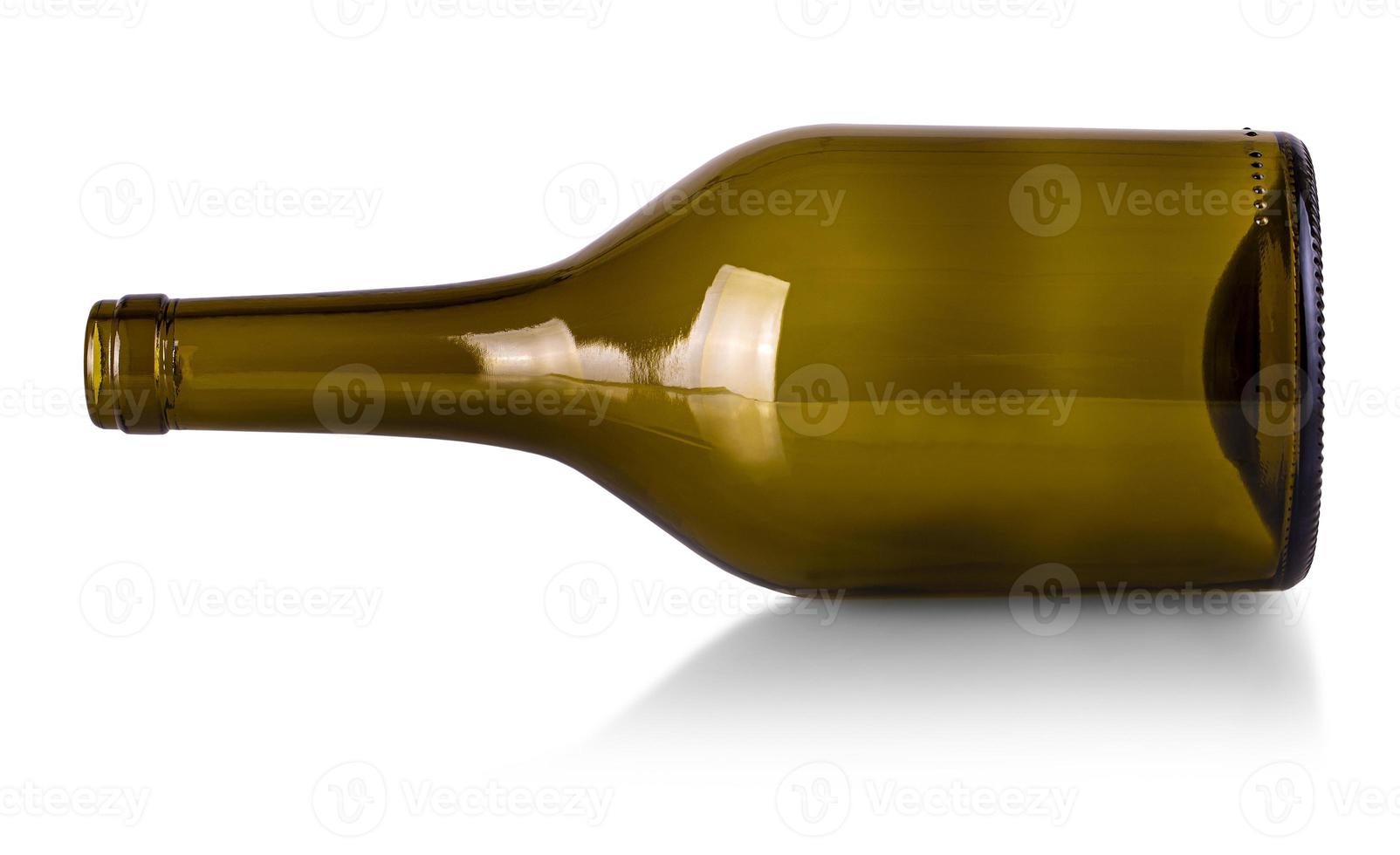 garrafa vazia de vinho isolada em um fundo branco foto