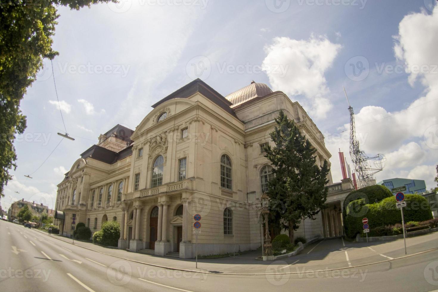 graz áustria ópera histórica vista do edifício foto