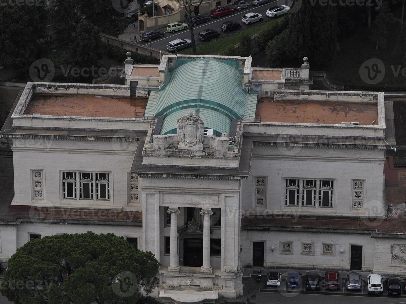 vista da basílica de são pedro roma do telhado foto