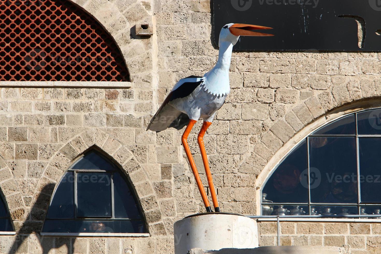 figuras no playground em um parque da cidade em israel. foto