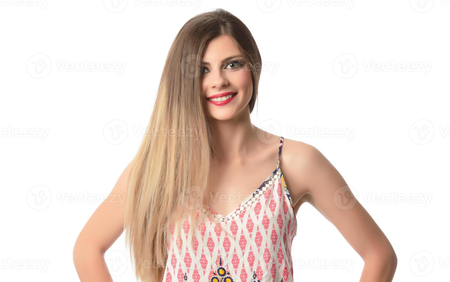 pose de modelo de menina bonita foto