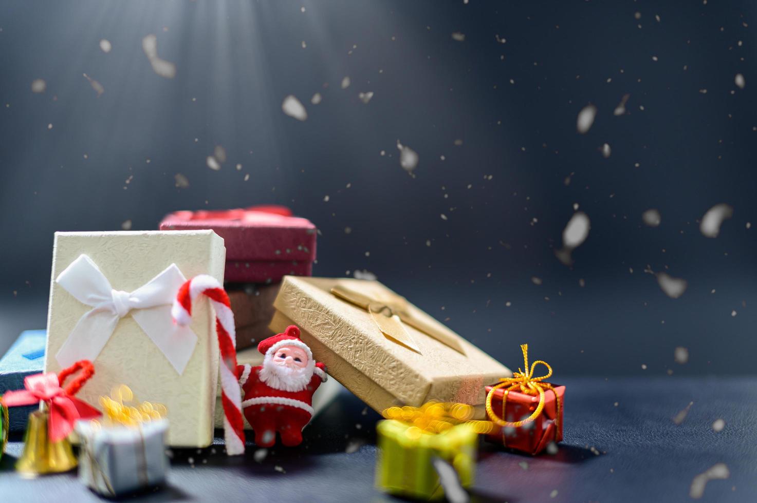 fundo de caixa de presente de feliz natal com neve foto