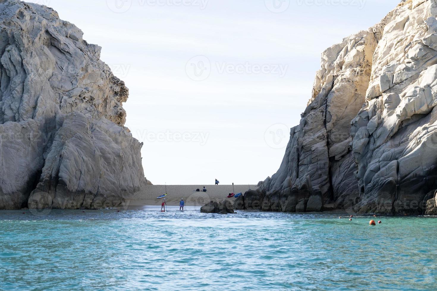 cabo san lucas, méxico - 1 de fevereiro de 2019 - turista em atividades aquáticas foto