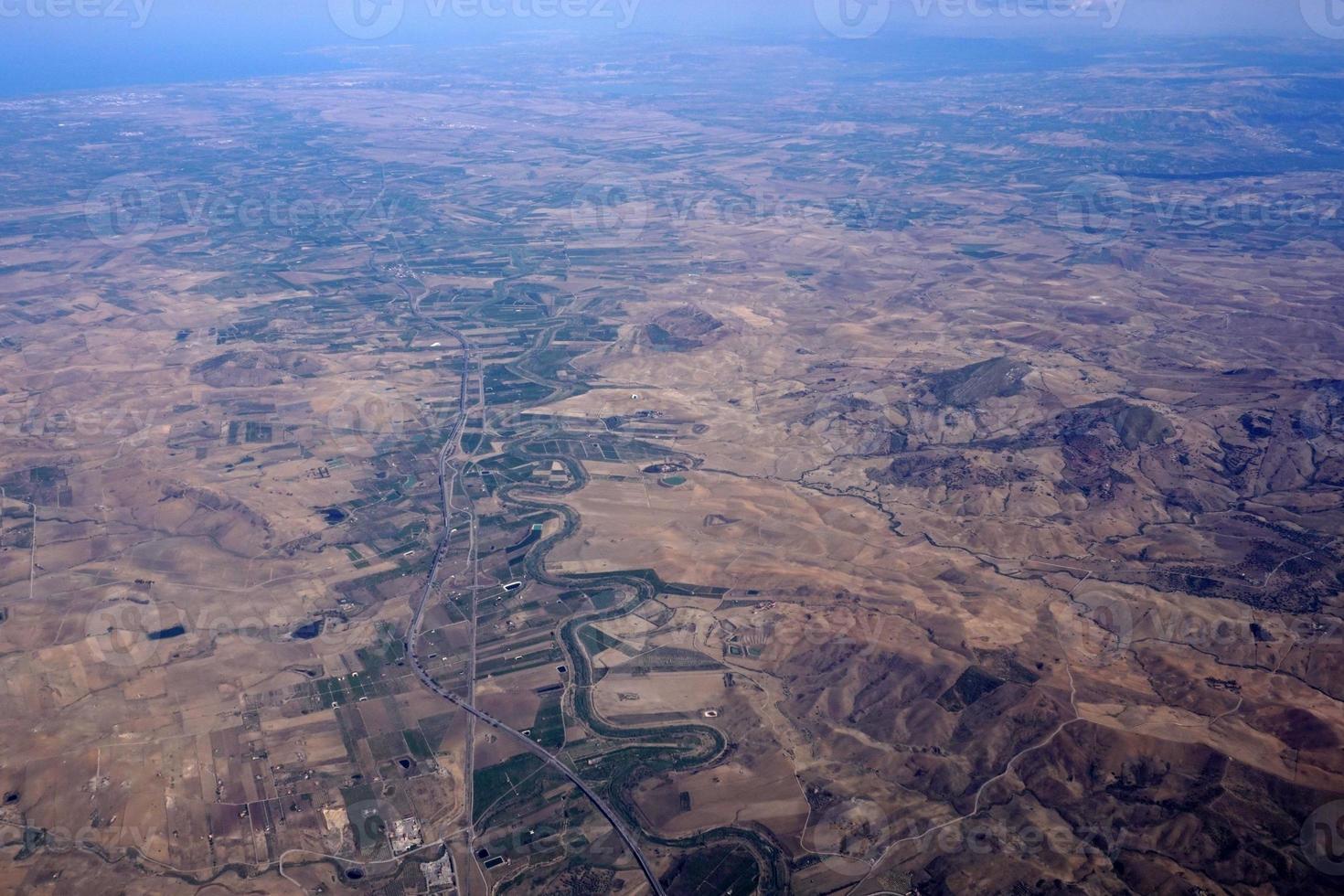 vista aérea do vulcão etna de catania da sicília foto