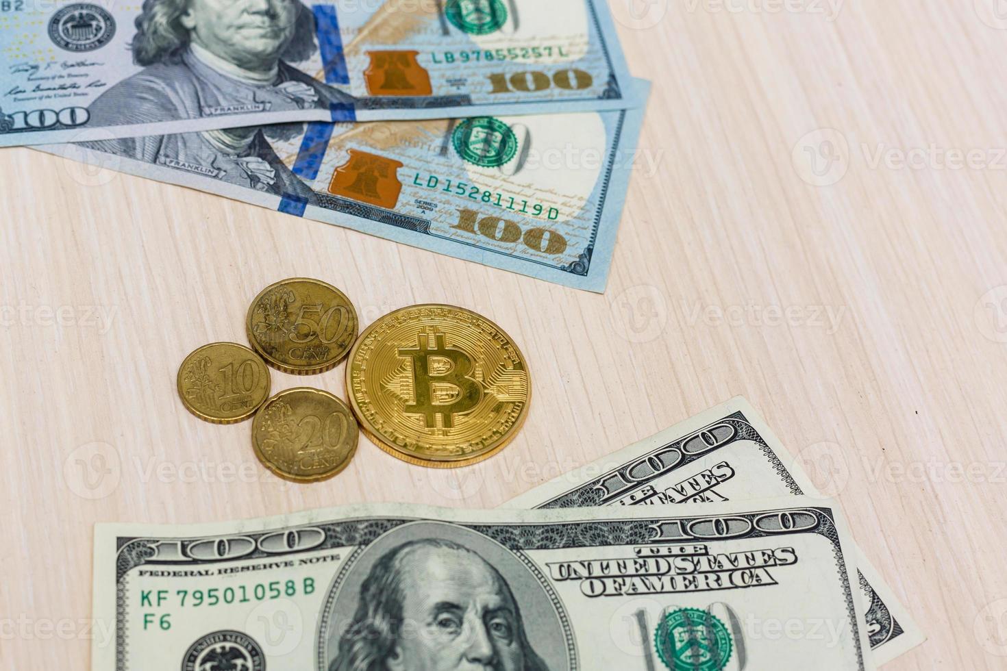 moeda bitcoin dólares euros foto