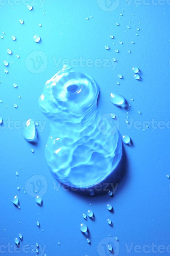 gotas de água azul foto