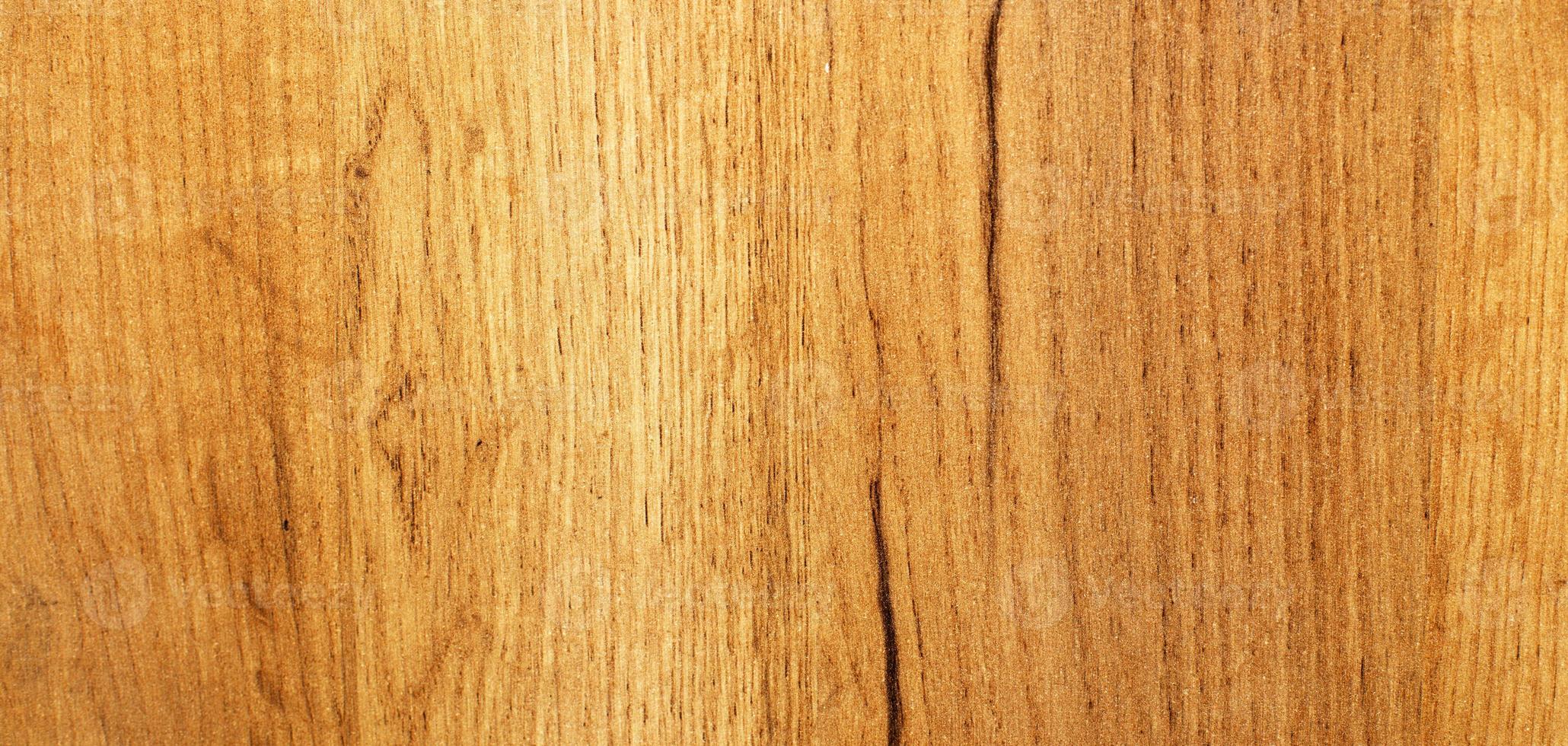 fundo de textura de madeira. vista superior da mesa de madeira com rachaduras. bandeira foto