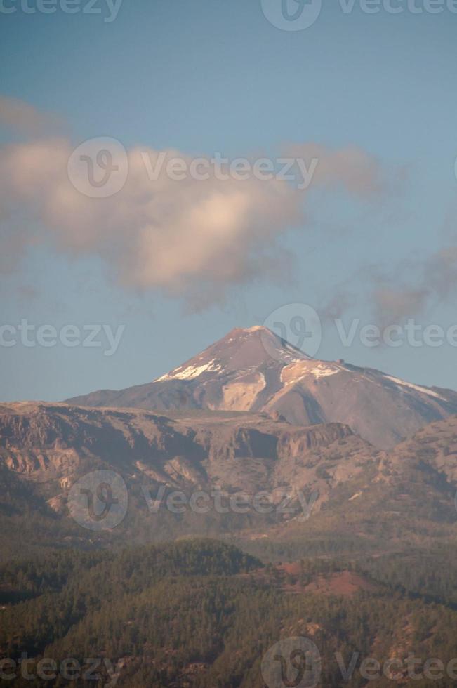 vista panorâmica das montanhas foto