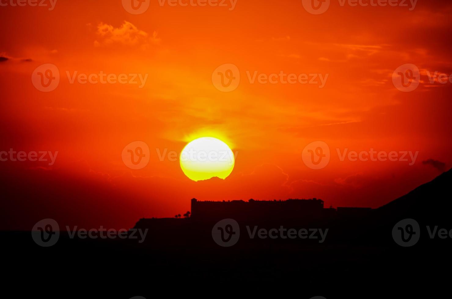 vista panorâmica do pôr do sol foto