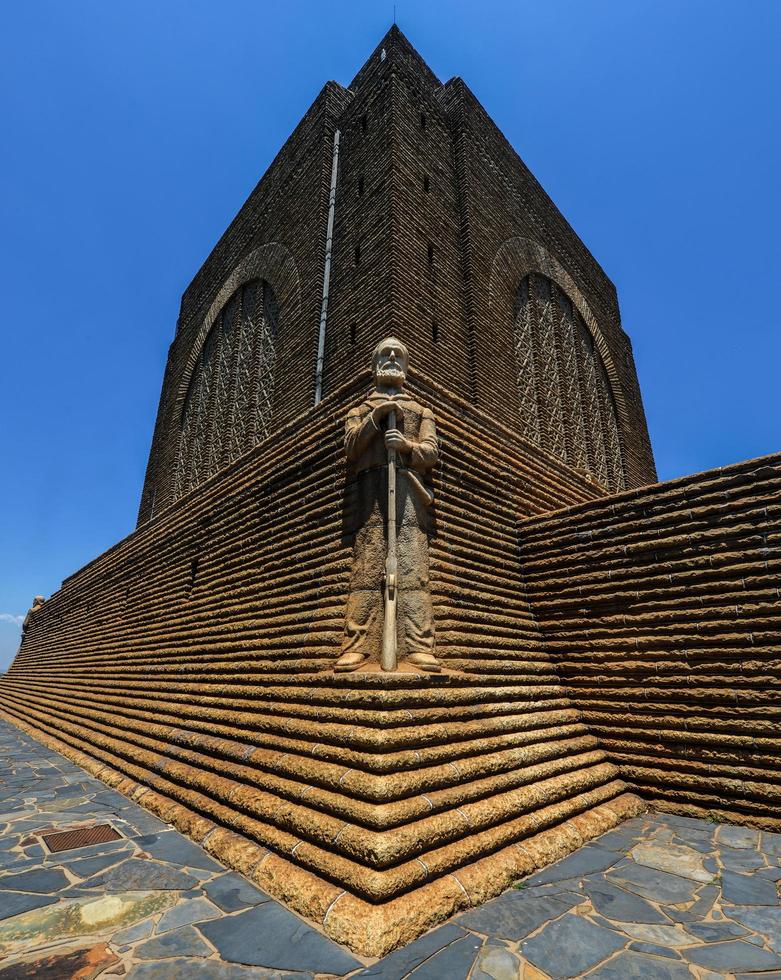 monumento a piet retief no monumento voortrekker foto