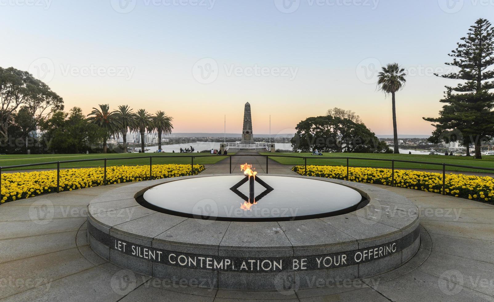 memorial de guerra do parque dos reis ao pôr do sol foto