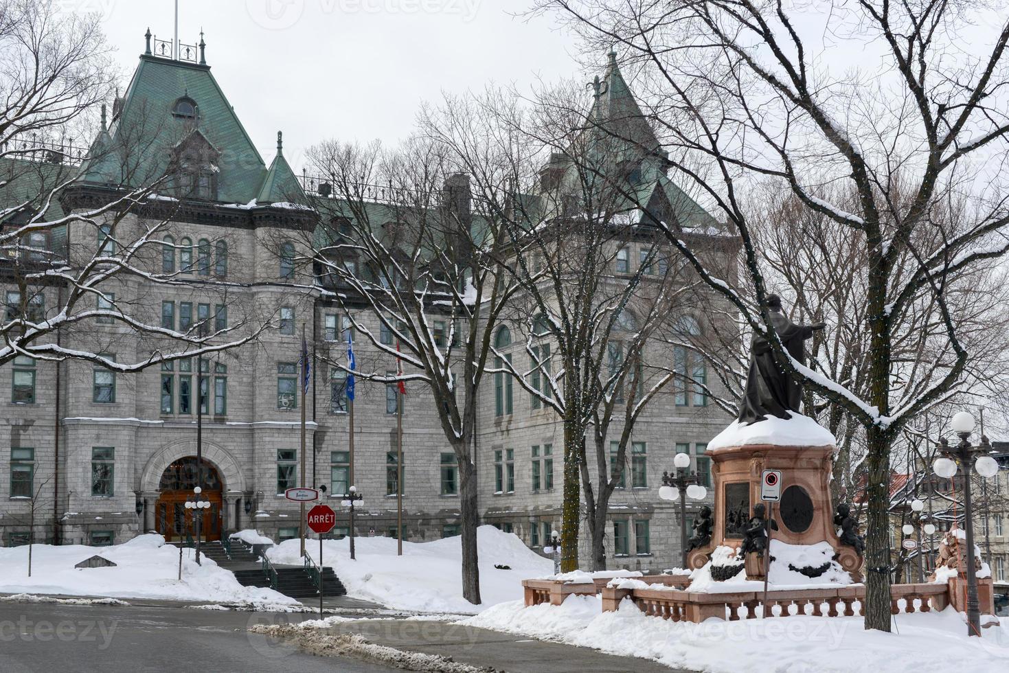 prefeitura da cidade de quebec o hotel de ville prefeitura no inverno cidade de quebec quebec canadá foto