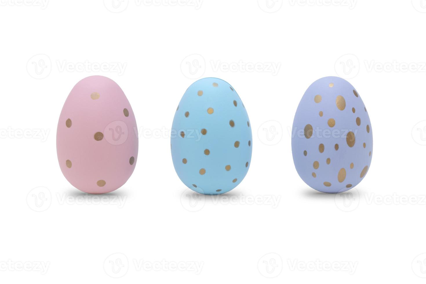 Feliz Páscoa. lindo ovo colorido com padrão diferente isolado em um fundo branco. foto