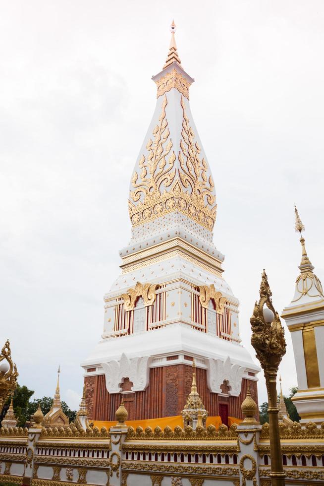 wat naquele fantasma, Tailândia, 2020 - vista do wat naquele templo fantasma foto