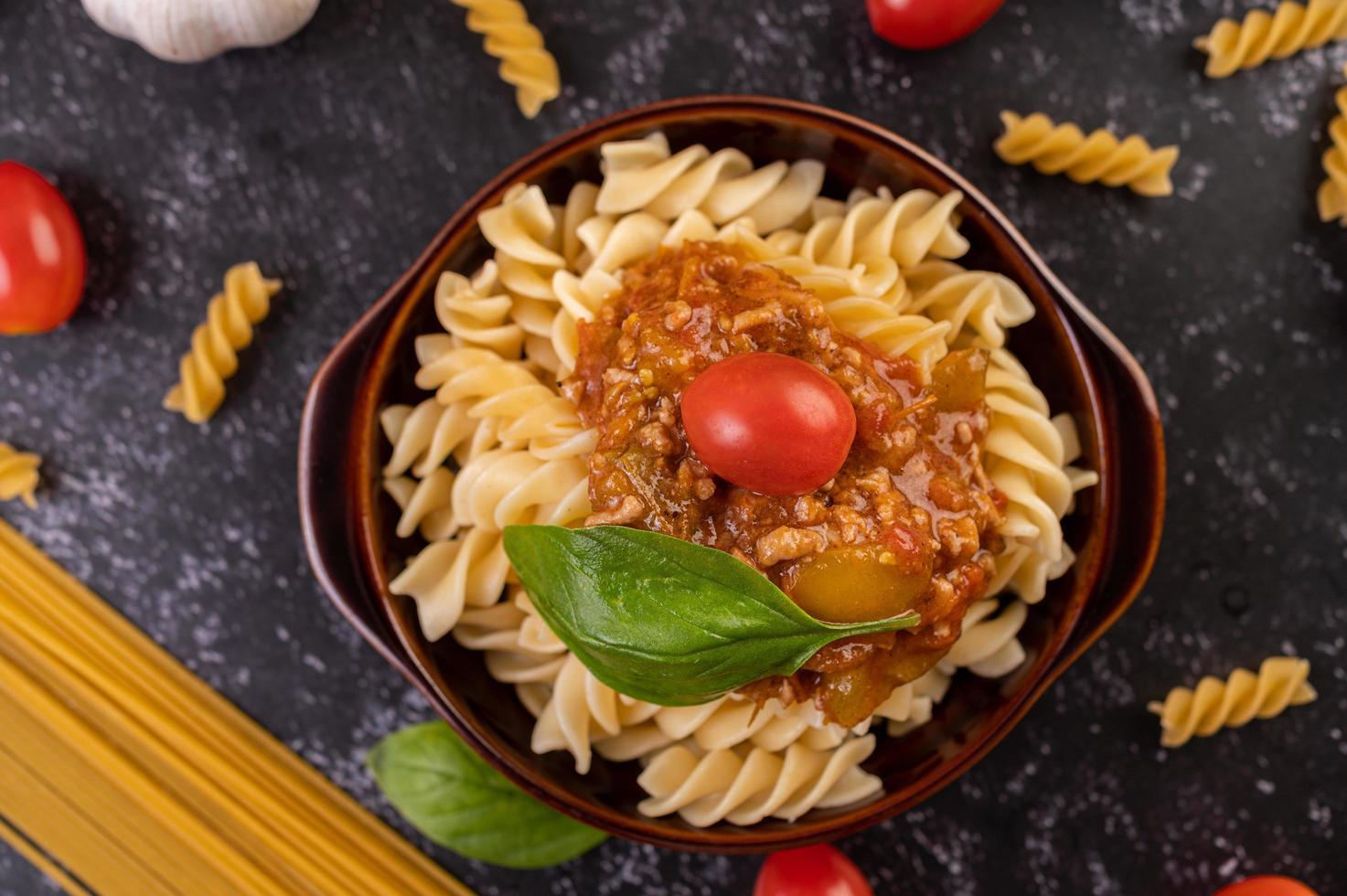 macarrão com legumes foto