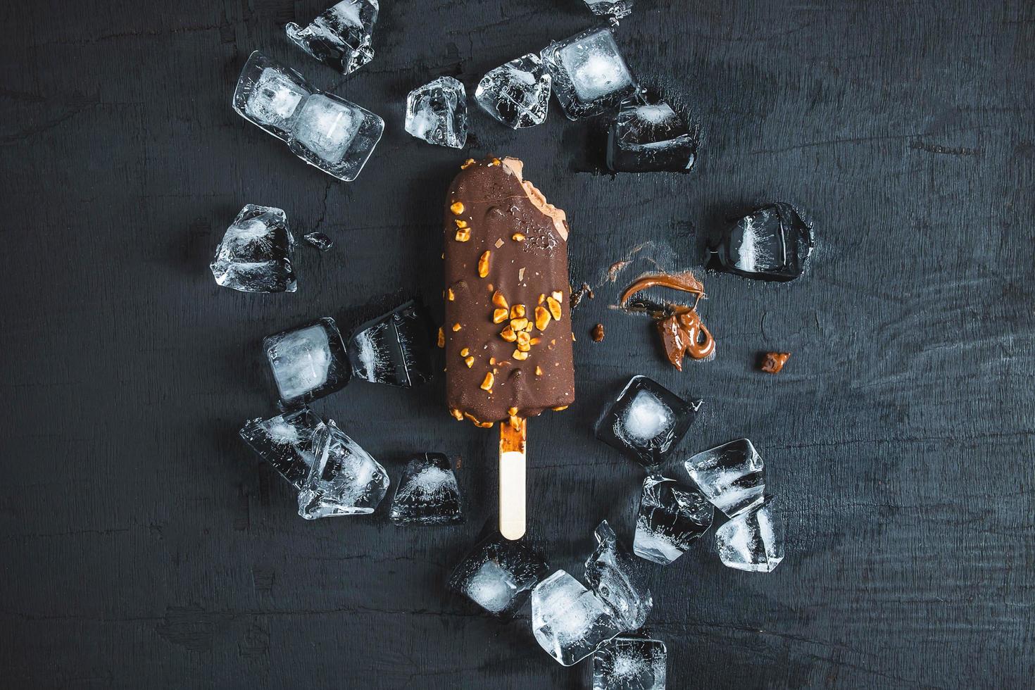 barra de sorvete de chocolate foto