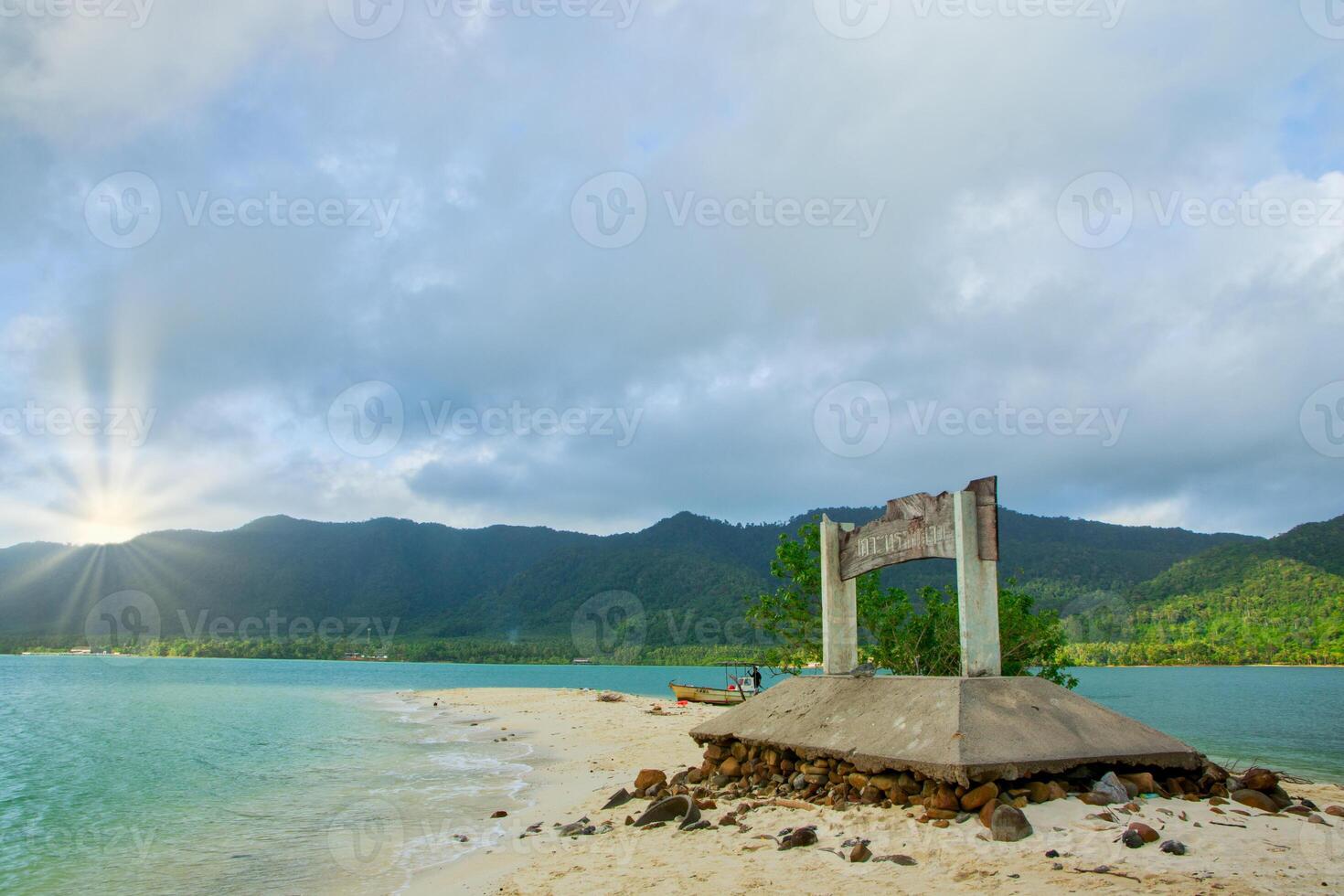 o mar em koh chang, tailândia foto