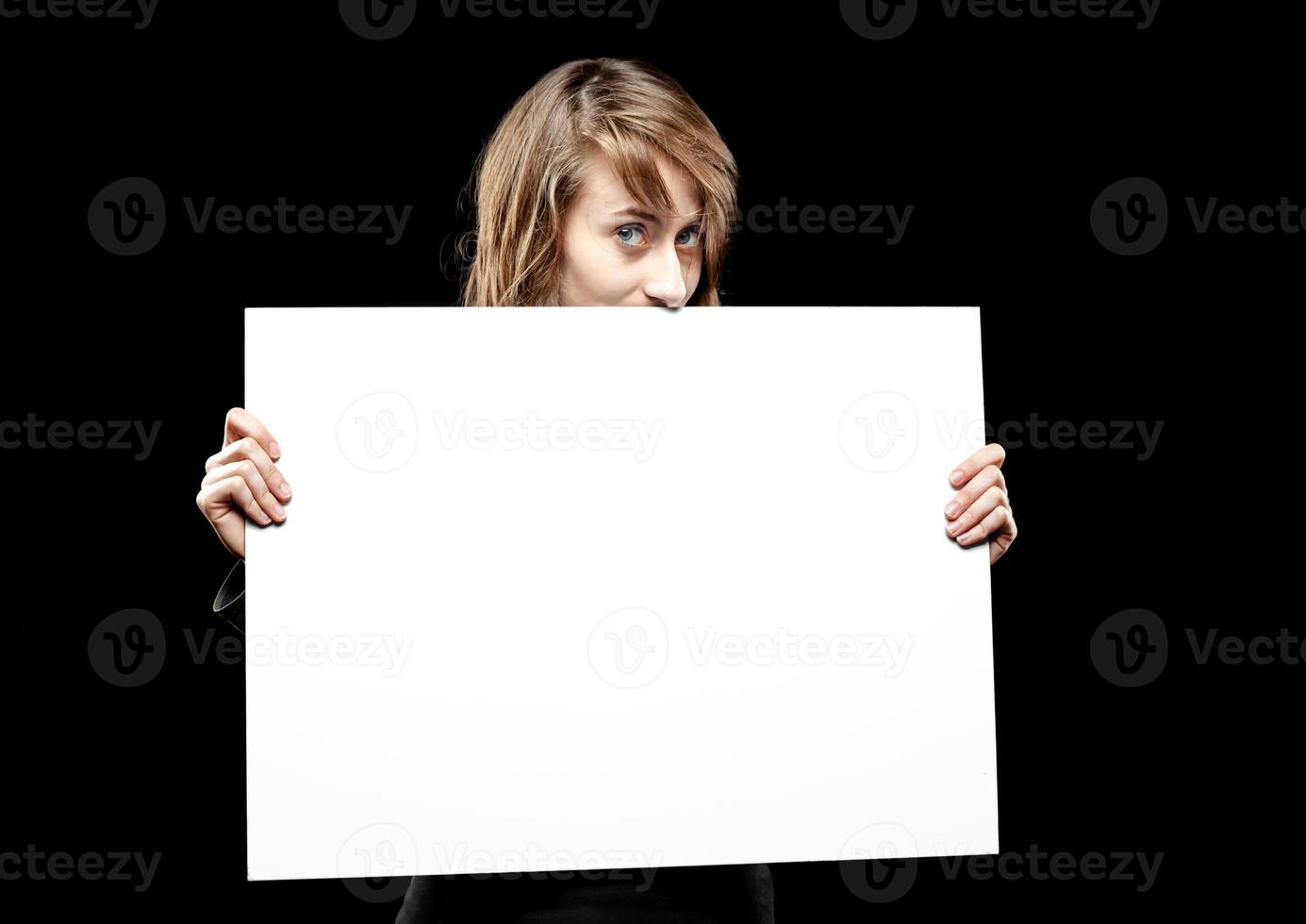 retrato de uma jovem mulher emocional foto