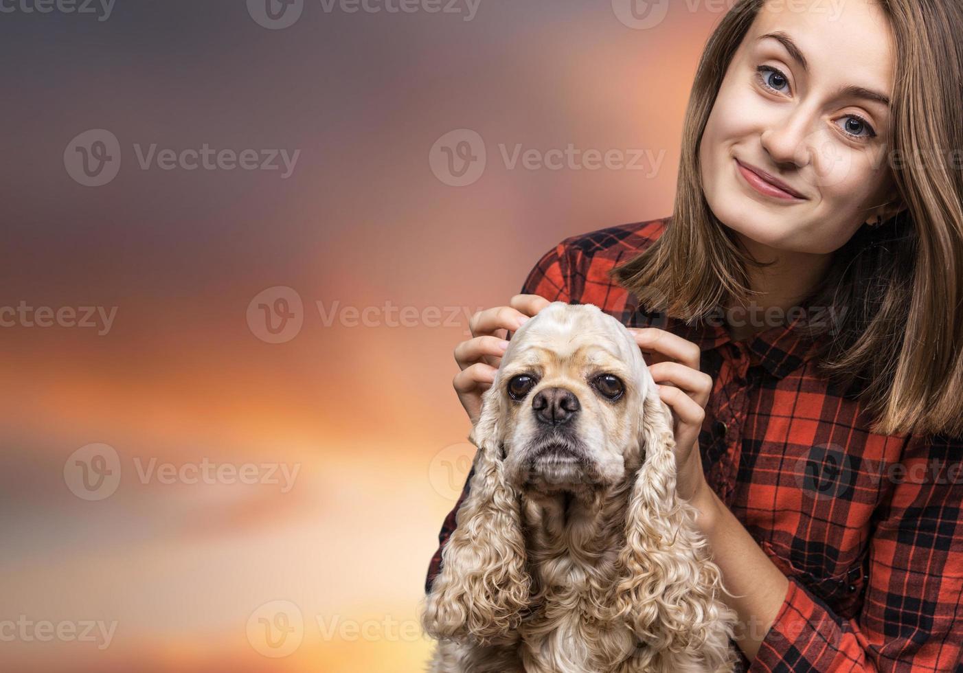 menina com cachorro foto