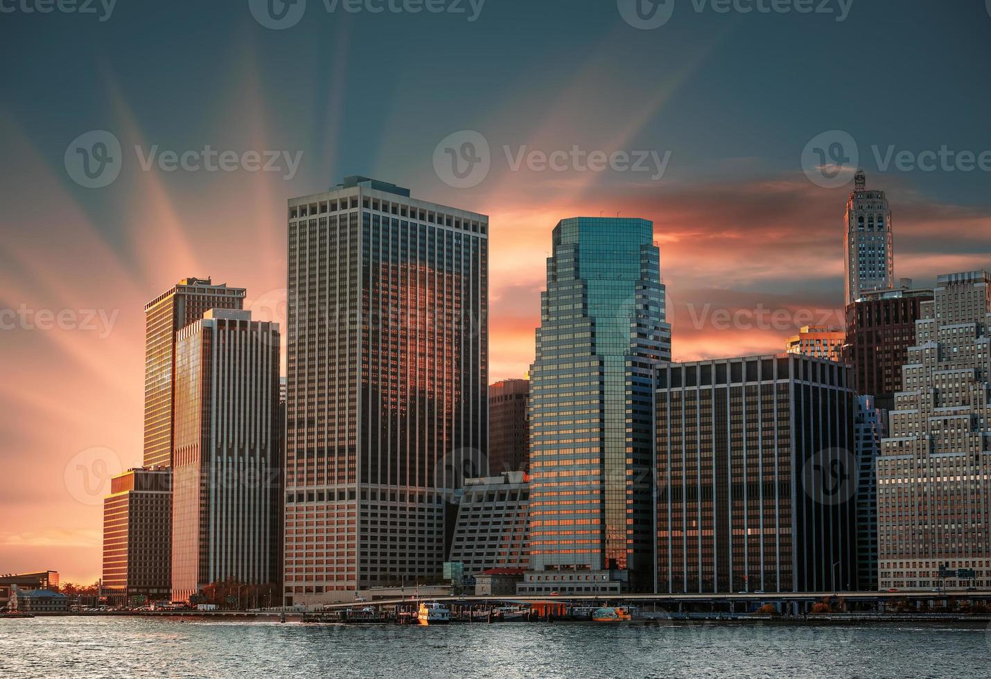 Manhattan. pôr do sol em new york city. foto