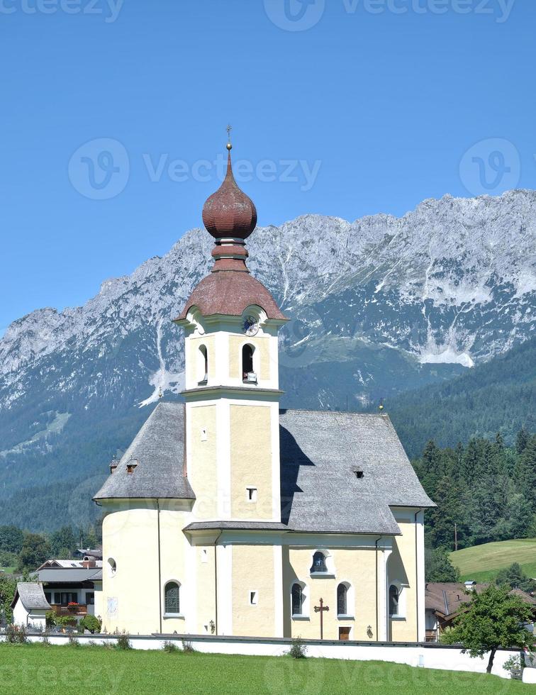 aldeia de indo am wilden kaiser em tirol, áustria foto