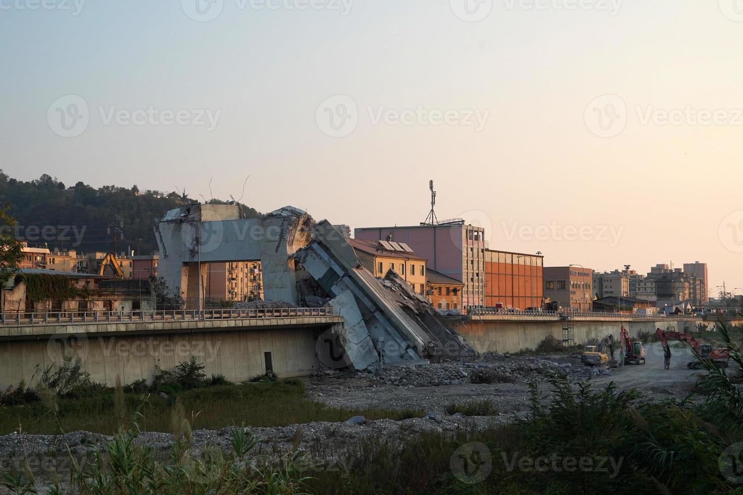 Morandi desabou ponte em Gênova foto