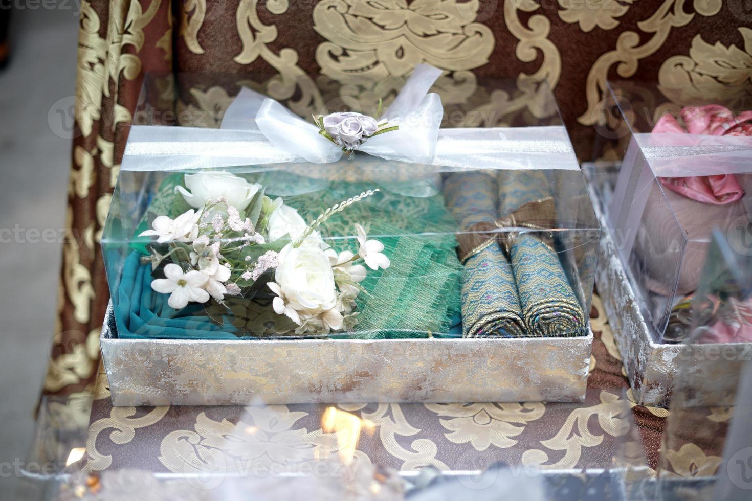 presentes de casamento tradicionais na indonésia foto