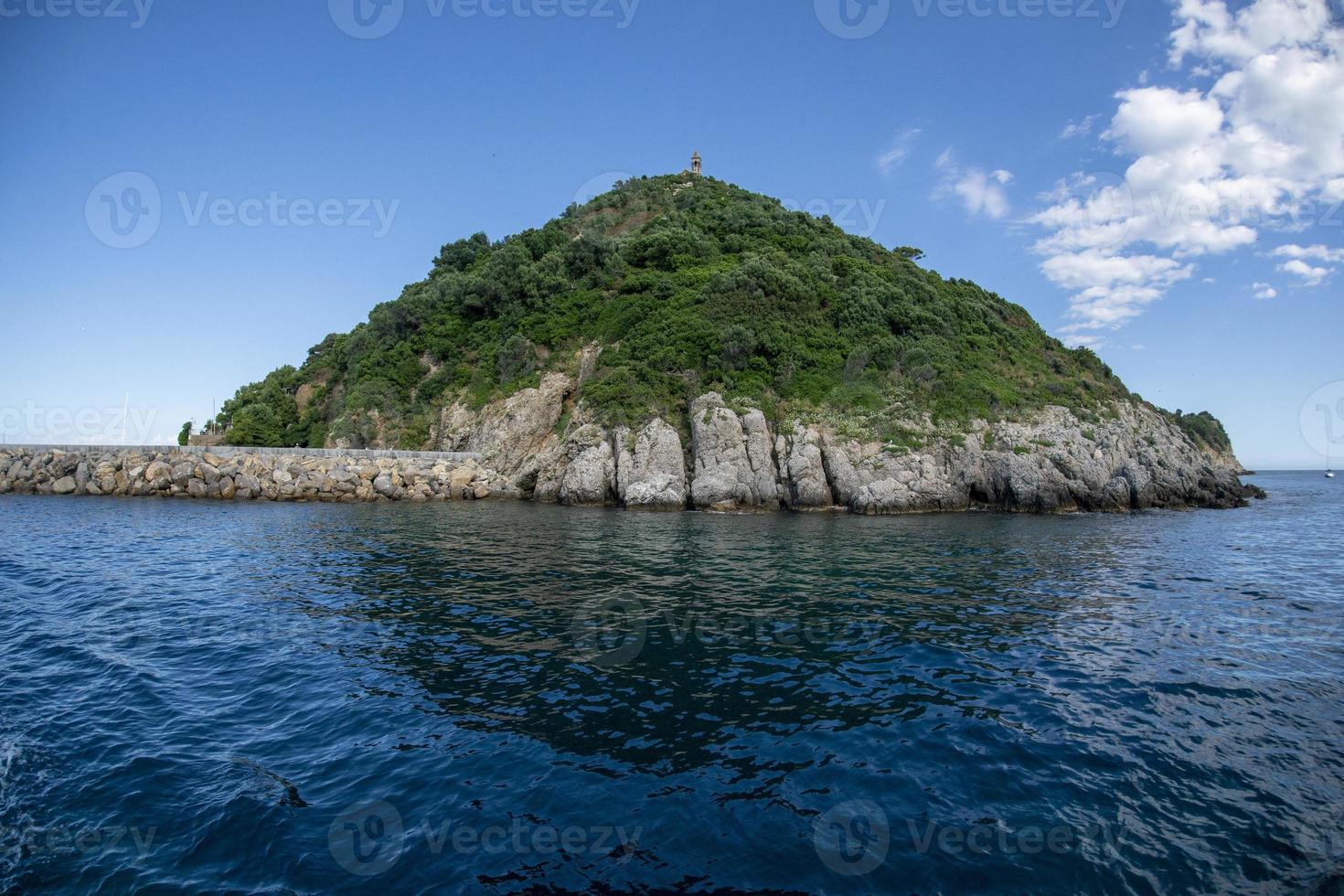 ilha da galinha gallinara na ligúria itália foto