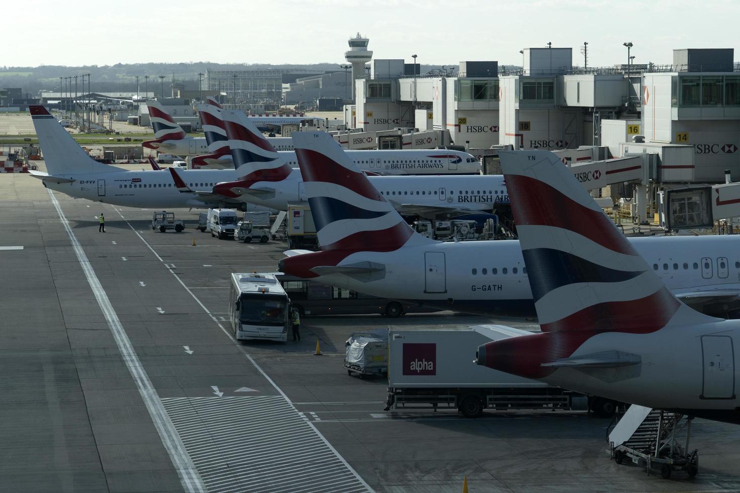 londres, reino unido - 24 de março de 2019 - operações do aeroporto de gatwick foto