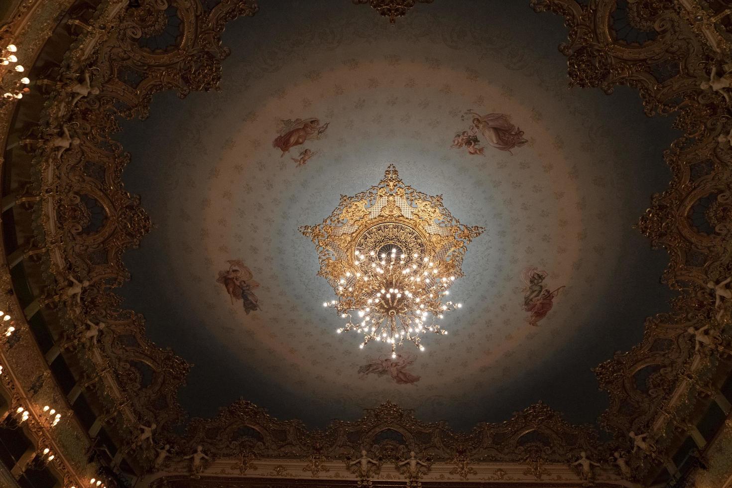 veneza, itália - 15 de setembro de 2019 - vista interior do teatro la fenice foto