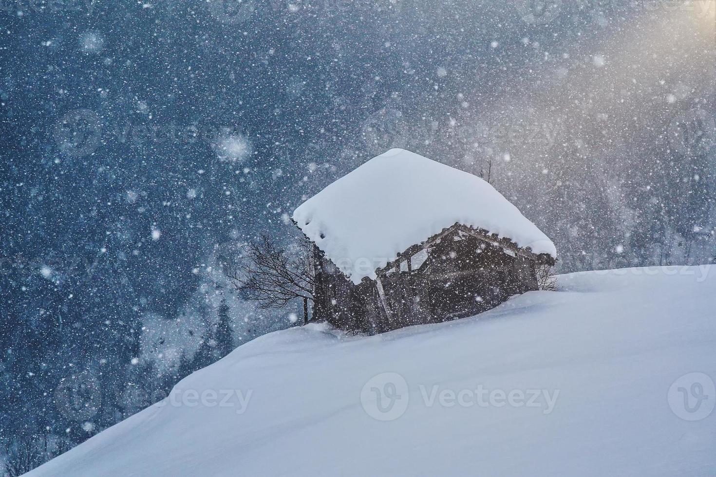paisagem de inverno nos alpes austríacos foto