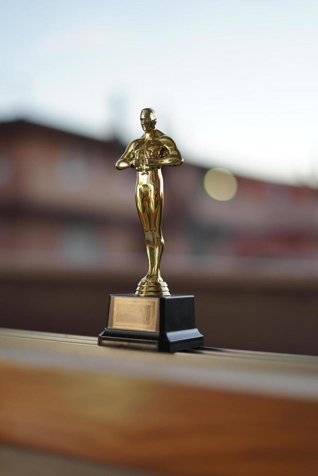 Roma, Itália, 31 de janeiro de 2023, estátua do Oscar, prêmio de ouro foto