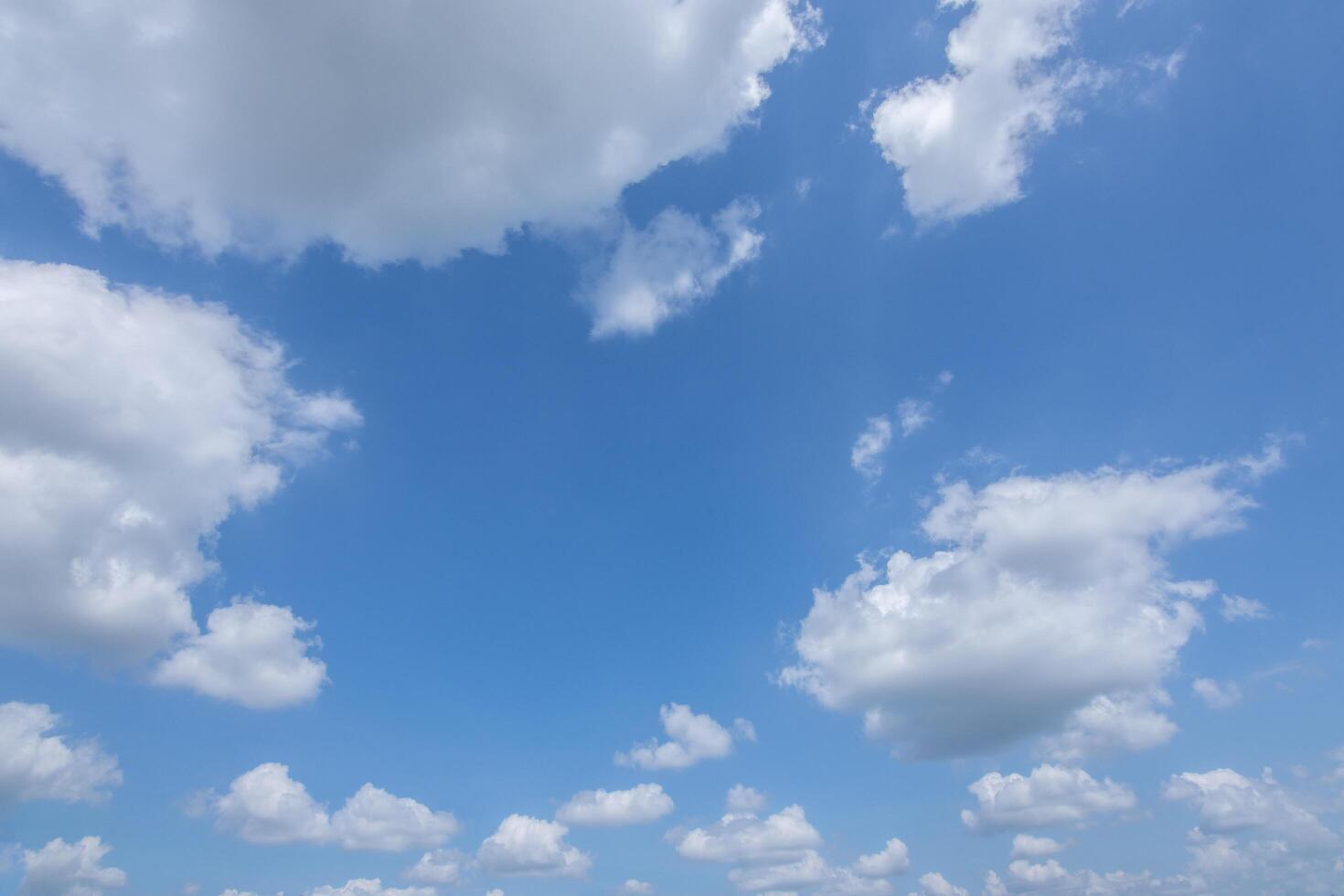 nuvens no céu foto