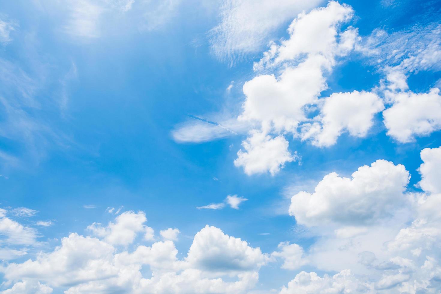 nuvens no céu foto