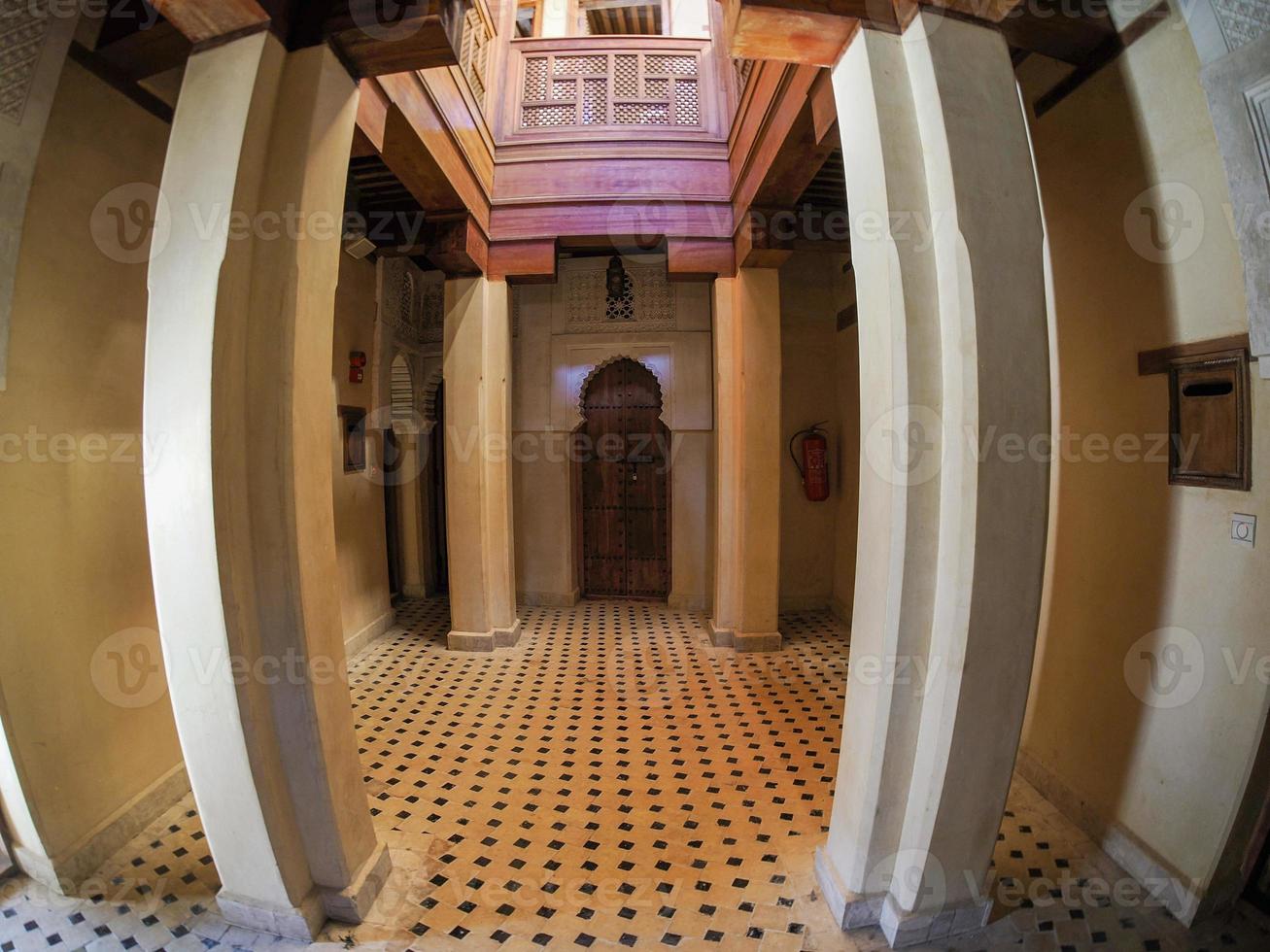 al-attarine madrasa em fez, marrocos foto