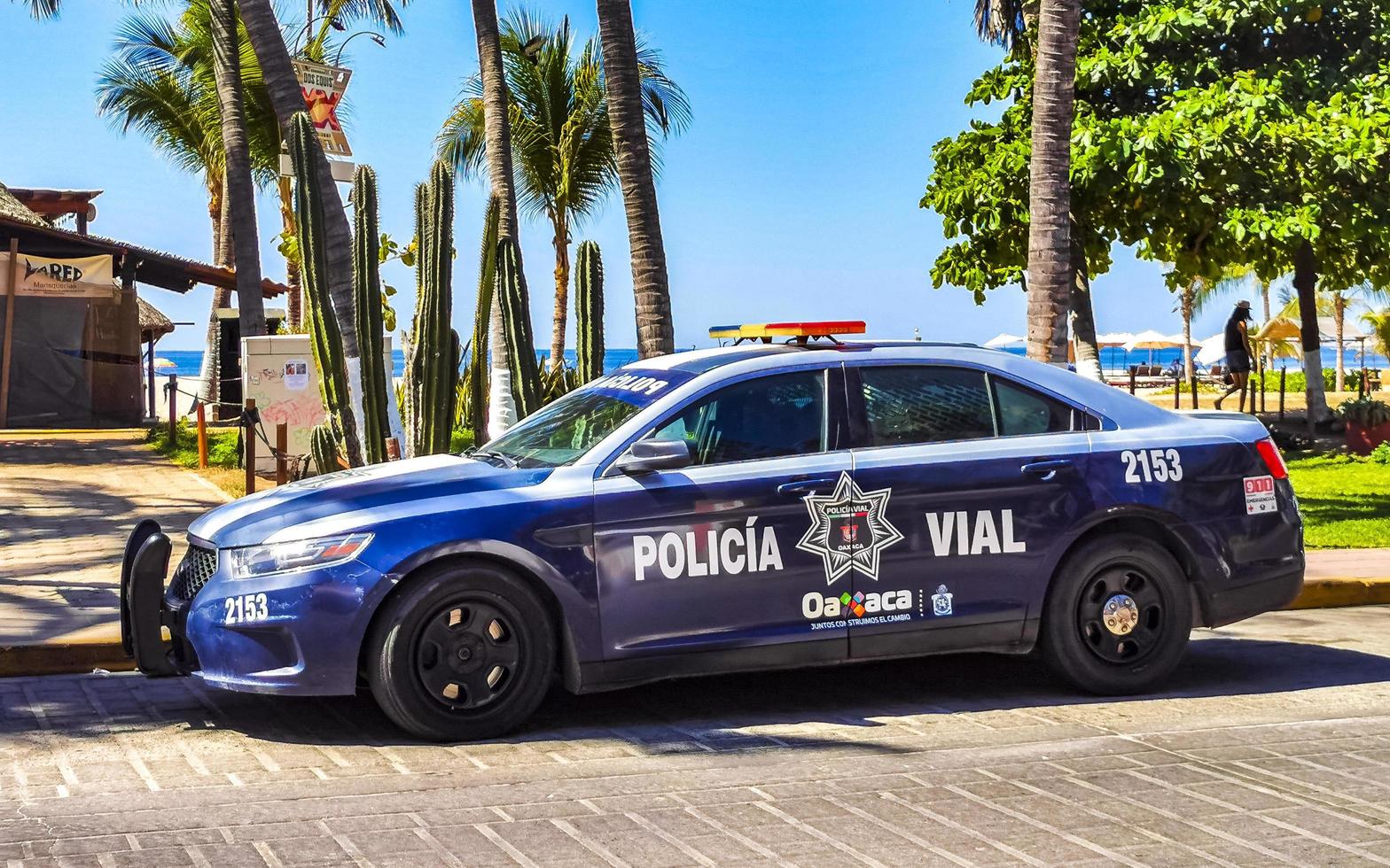 puerto escondido oaxaca méxico 2023 carro da polícia mexicana operação policial em puerto escondido méxico. foto