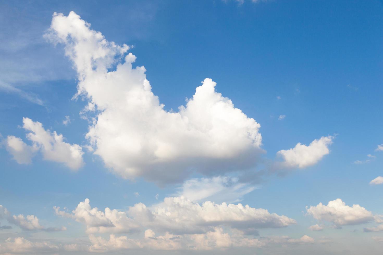 nuvens no céu foto