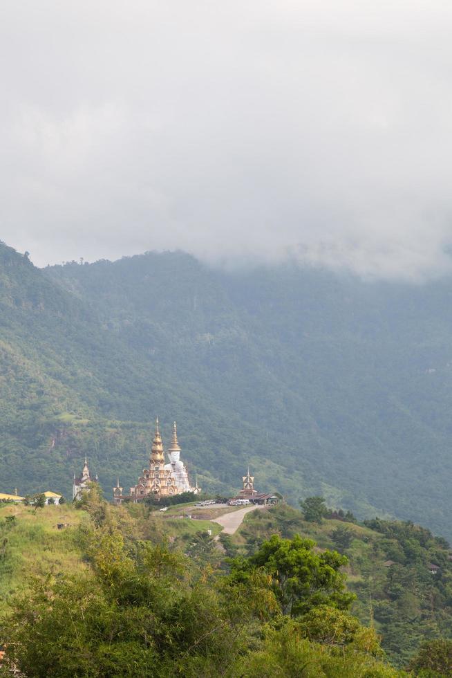 templo budista em Wat Pha, Tailândia foto