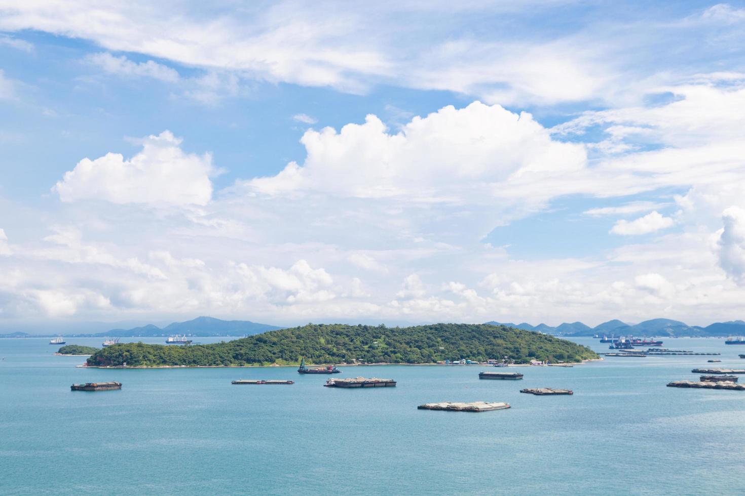 navios de carga no mar foto