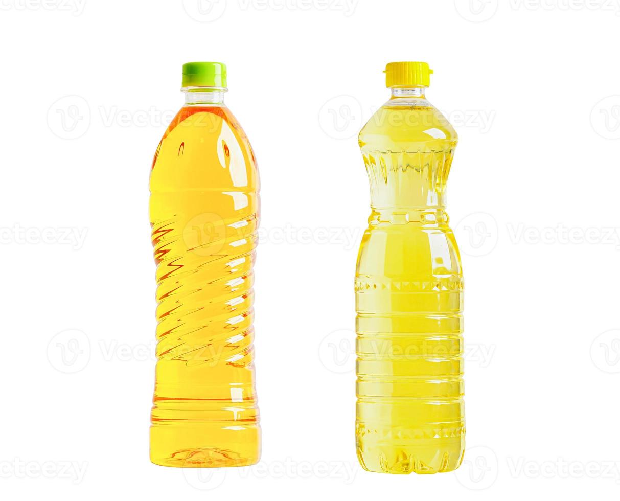 garrafa de vidro de óleo vegetal isolada no fundo branco com traçado de recorte, alimentos orgânicos saudáveis para cozinhar. foto