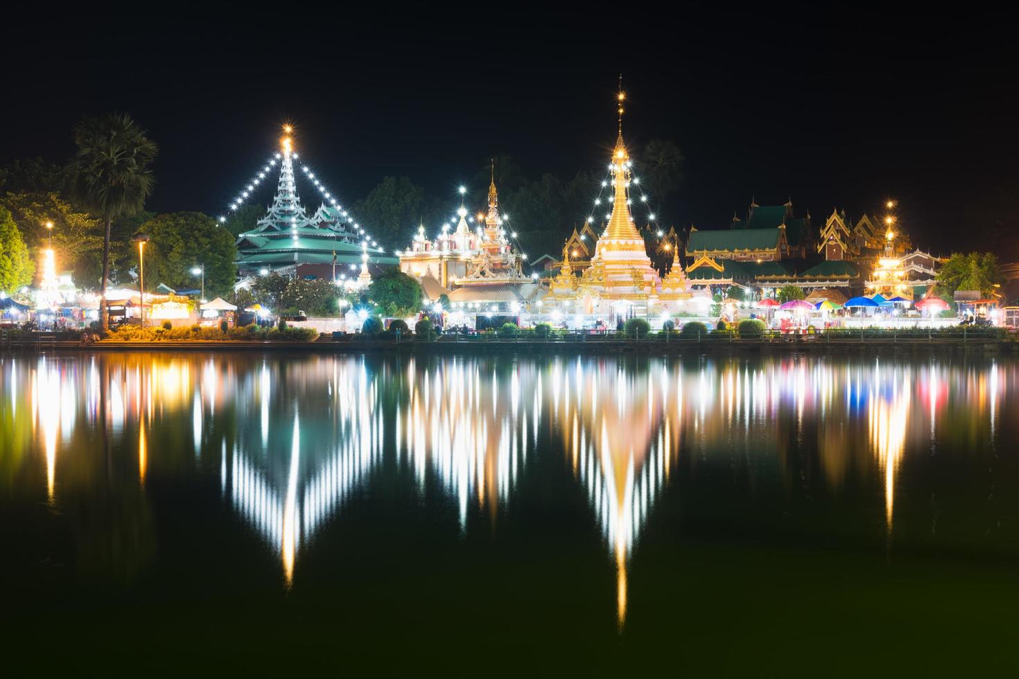 templo wat jong klang em maehongson, tailândia foto
