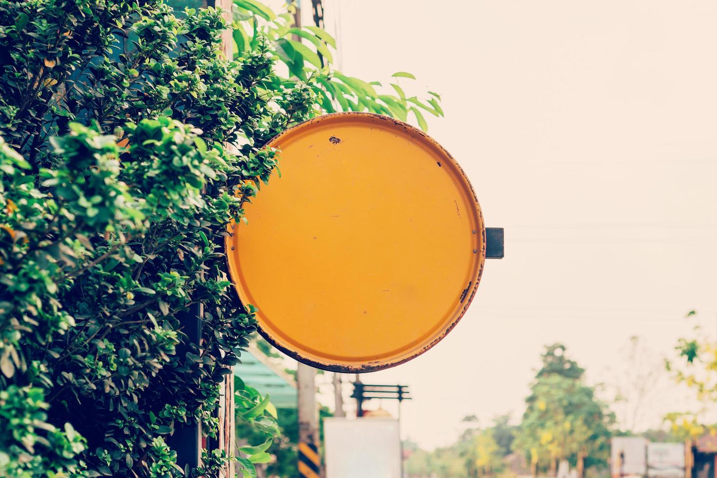 em branco amarelo Painel publicitário e placa fundo com espaço foto